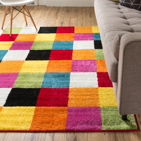 Well Woven front view showing multicolor geometric pattern and vibrant pop