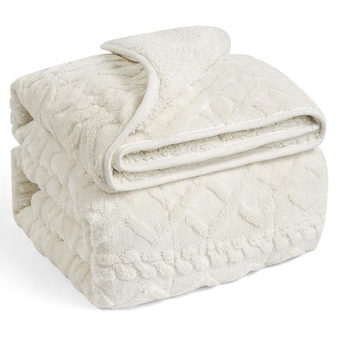 Wemore blanket front view showing cream-white aesthetic and cozy appeal