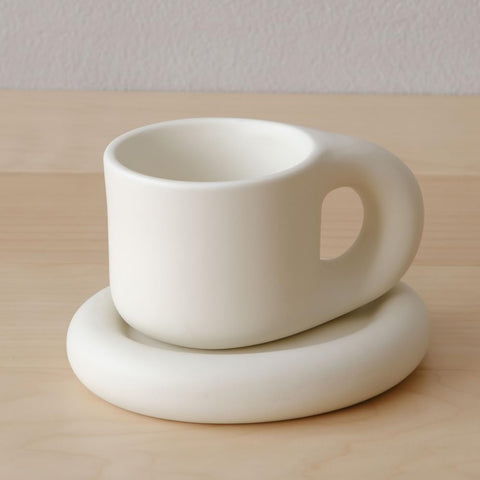 WENSHUO mug and saucer front view showing elegant shape and serving benefit