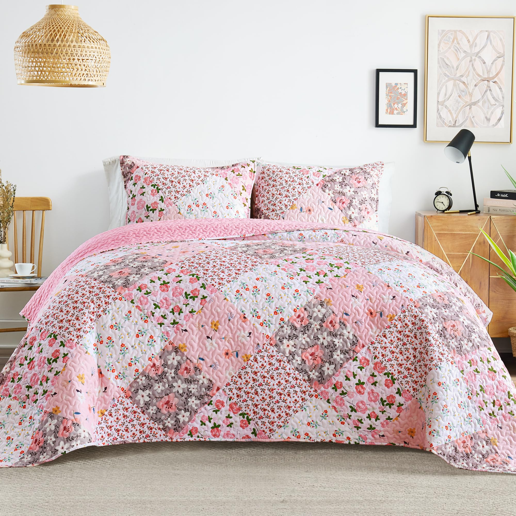Whale Flotilla front view of queen floral quilt showing full pattern and layered benefit