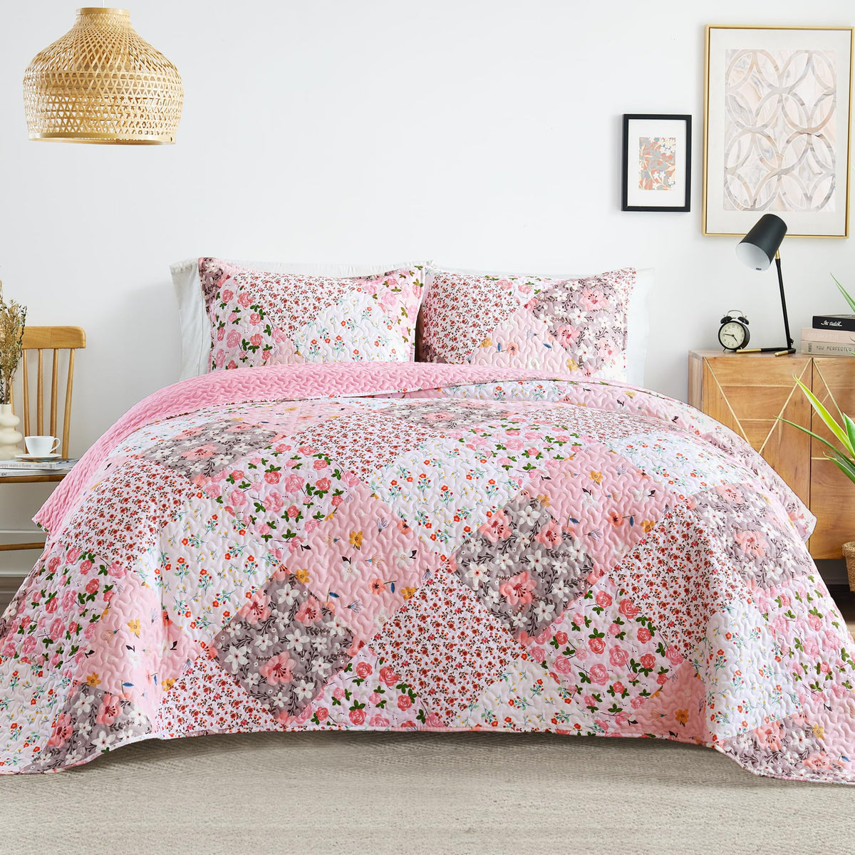 Whale Flotilla front view of queen floral quilt showing full pattern and layered benefit