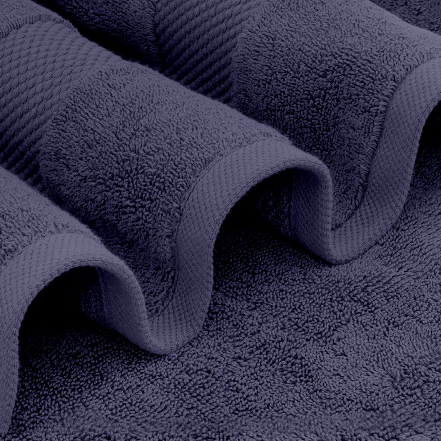 White Classic close-up of cotton pile texture highlighting soft 650 GSM absorbency