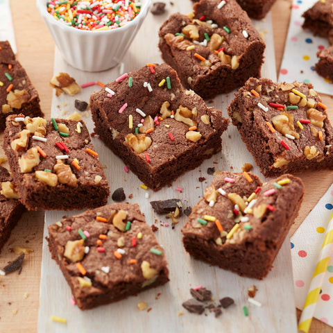 Wilton brownies baked in pan demonstrating even browning and release