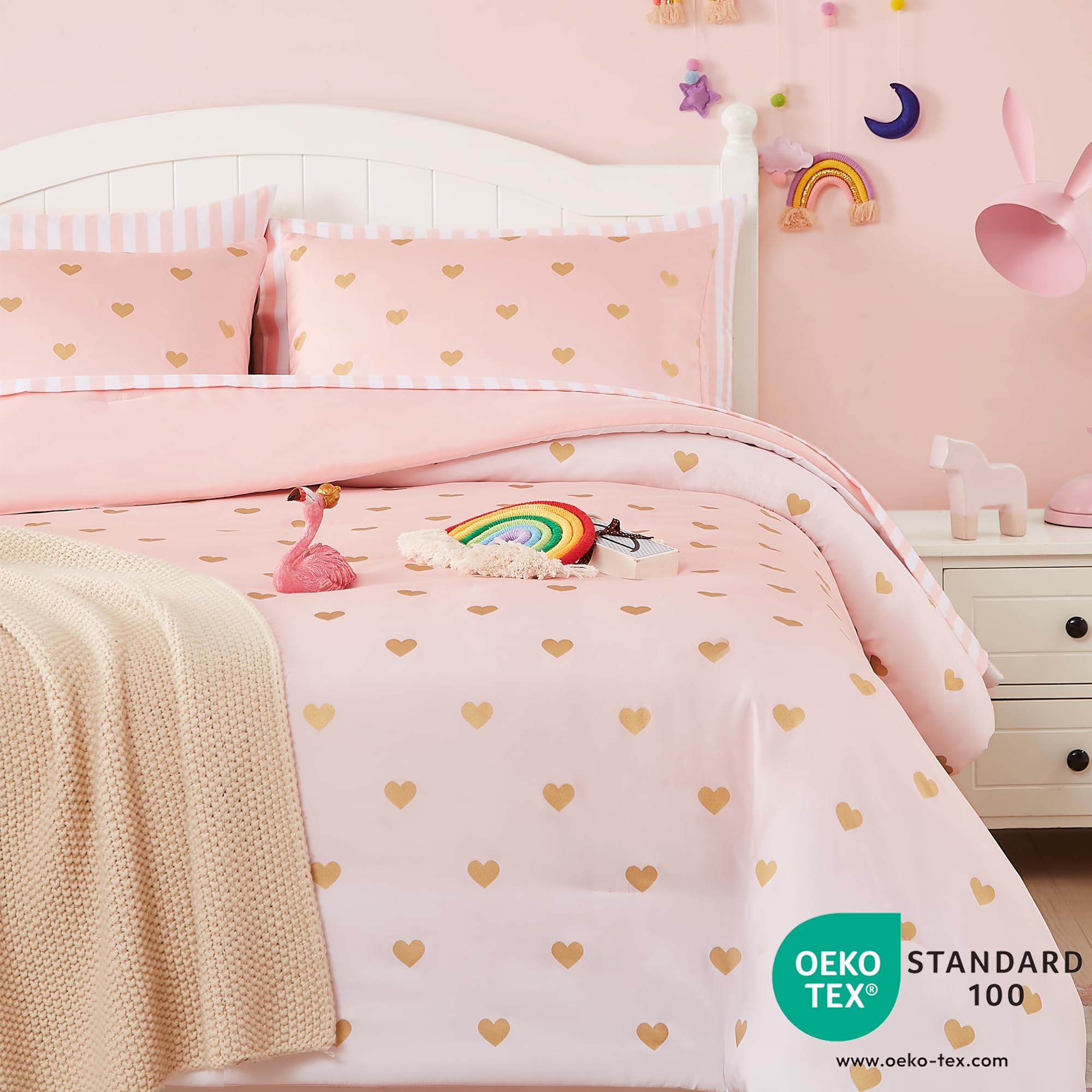 Wink Deer sheets texture detail showing fabric weave benefit: soft breathable feel