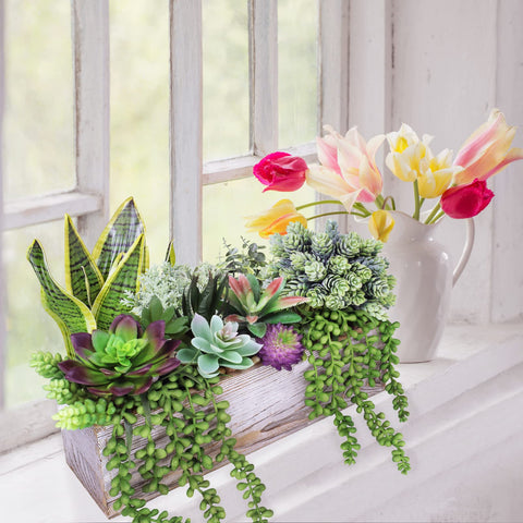 Winlyn materials closeup highlighting latex leaves and wooden planter quality