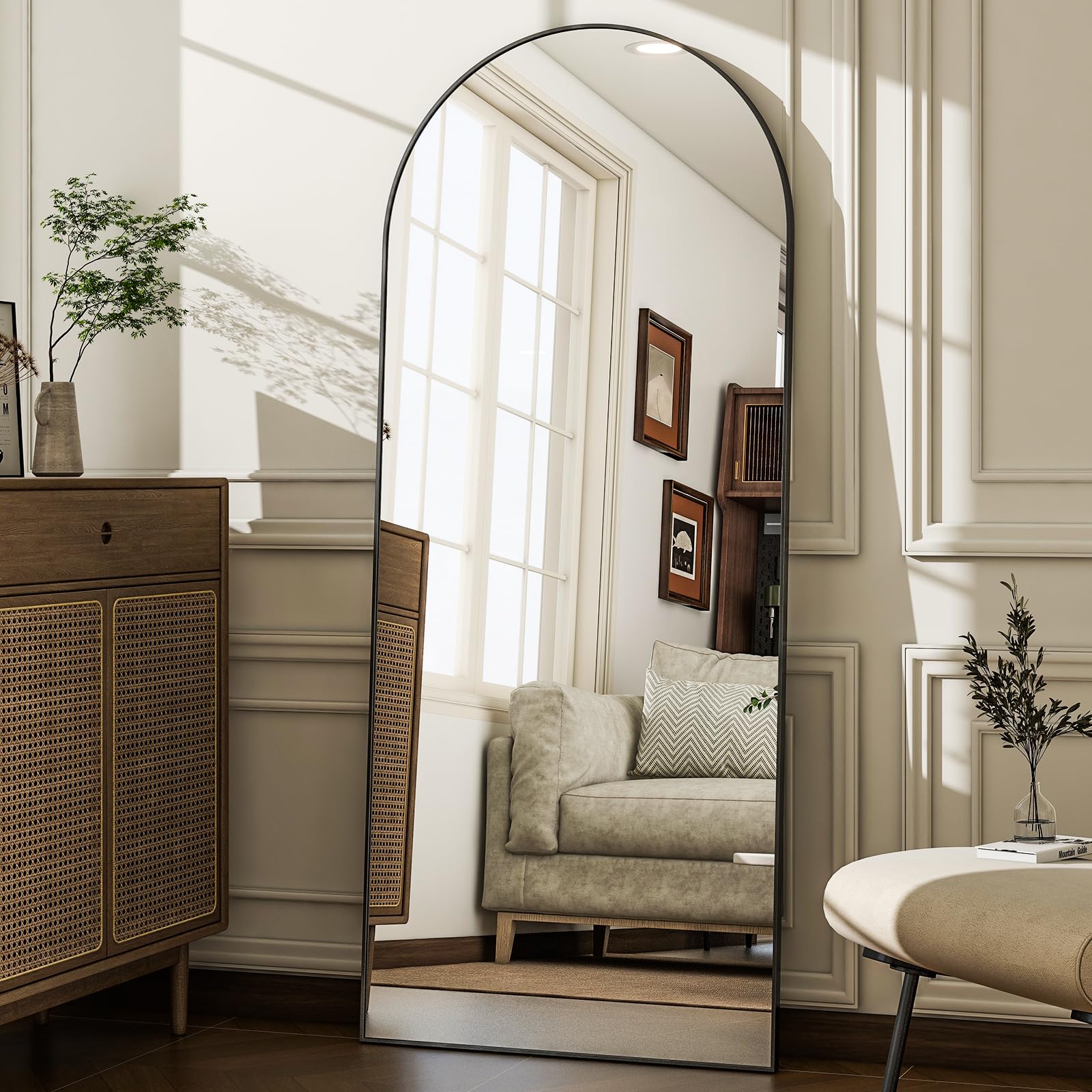 WISSMIELS leaning mirror in entryway showing instant style and outfit-check convenience
