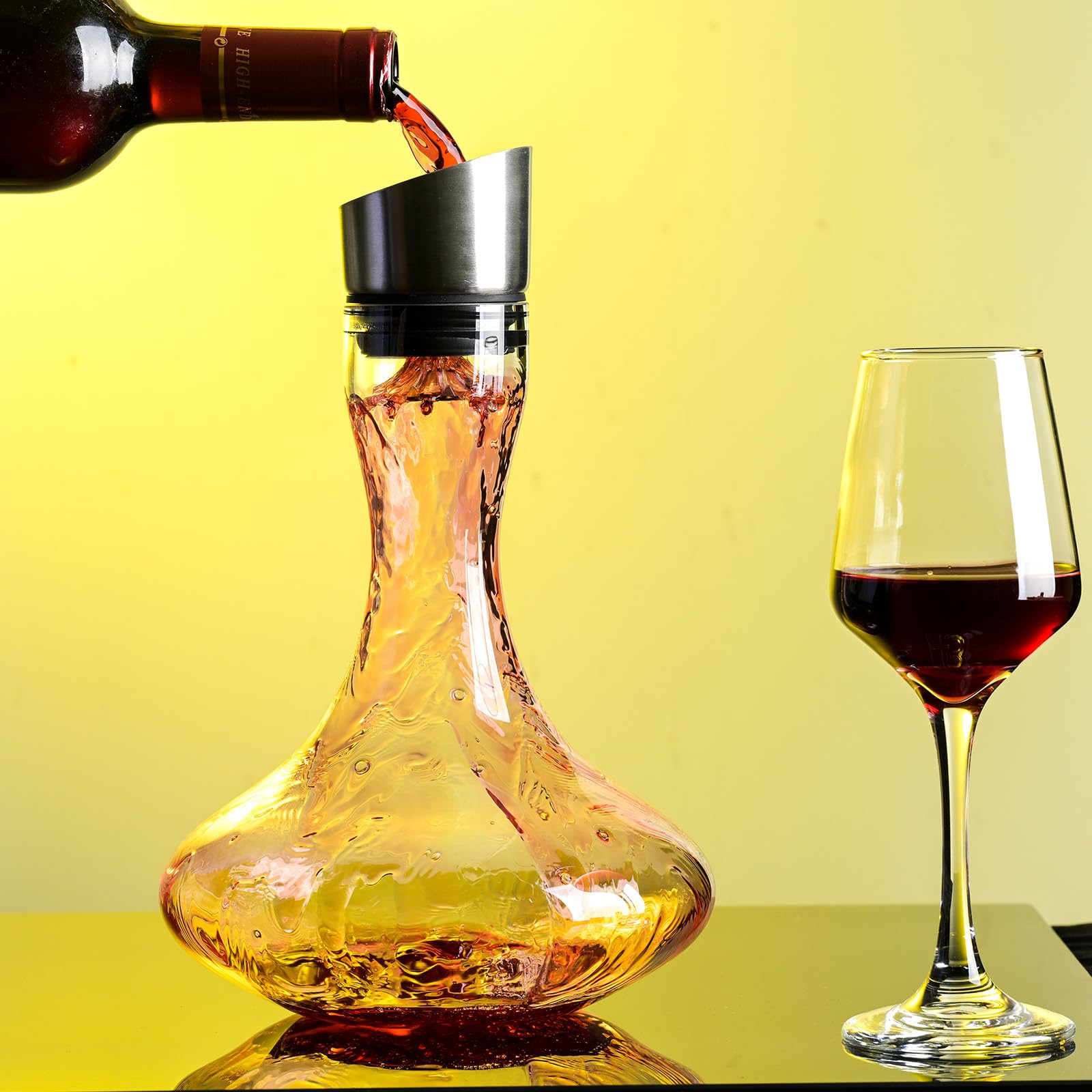 Wlasss decanter next to 750ml bottle showing 1300ml capacity and serving room