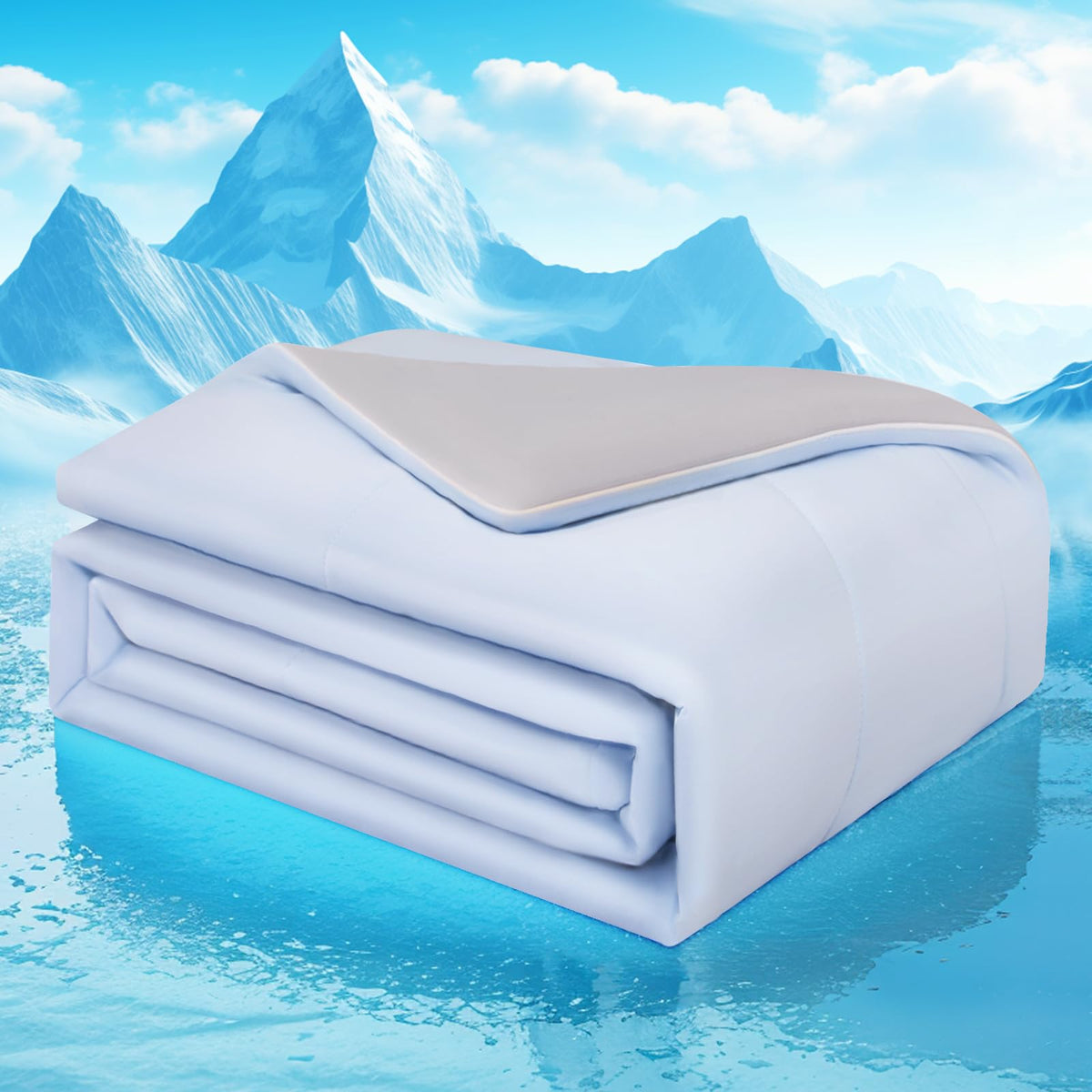 Wolliwa front view of queen comforter showing cooling surface and coverage