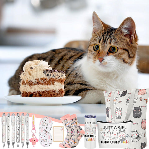 Wonderjune tote in use at a café demonstrating portability and style for cat lovers