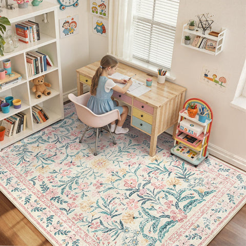 Wonnitar with children playing showing durable surface for playtime