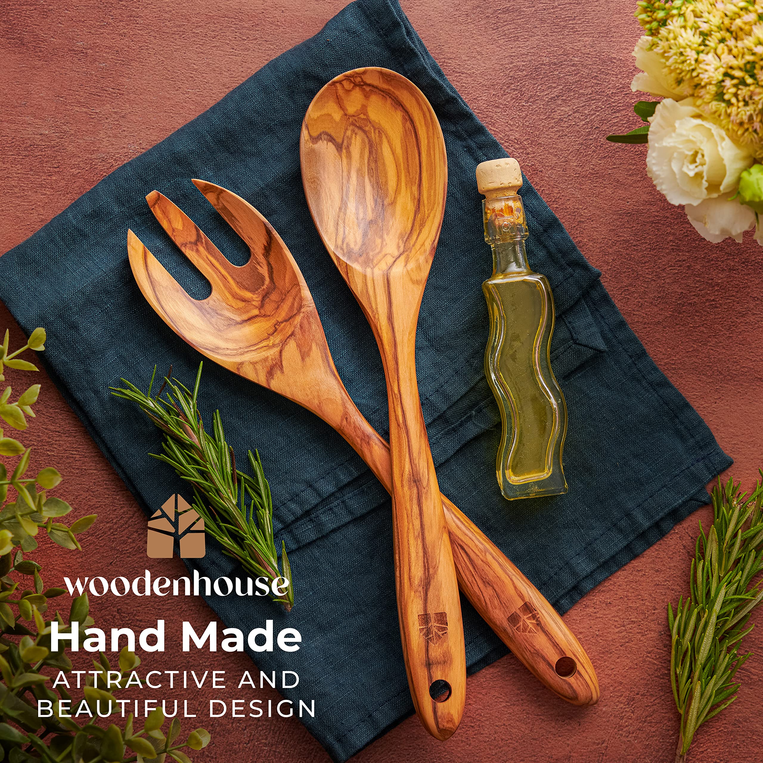 Woodenhouse handle close-up demonstrating thick ergonomic grip for comfort