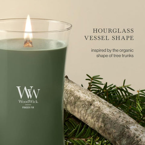 WoodWick flame and melt pool illustrating even burn and fuller fragrance release
