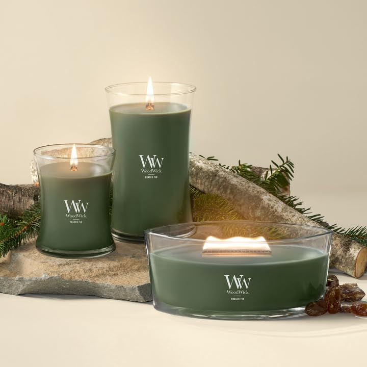 WoodWick Fraser Fir natural inspiration of fir branches and warm amber notes