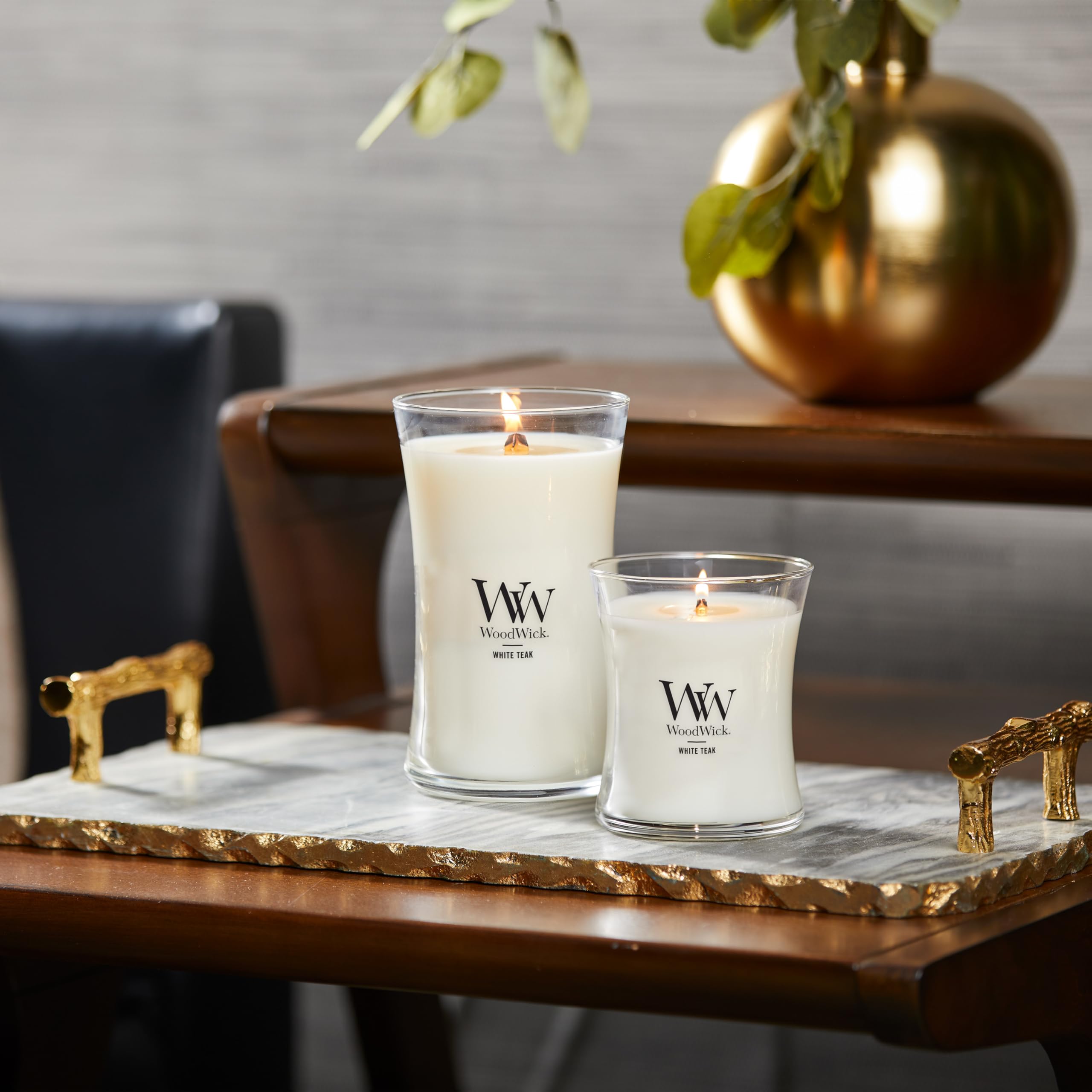 WoodWick product label and scent notes showing fragrance blend and premium ingredients benefit