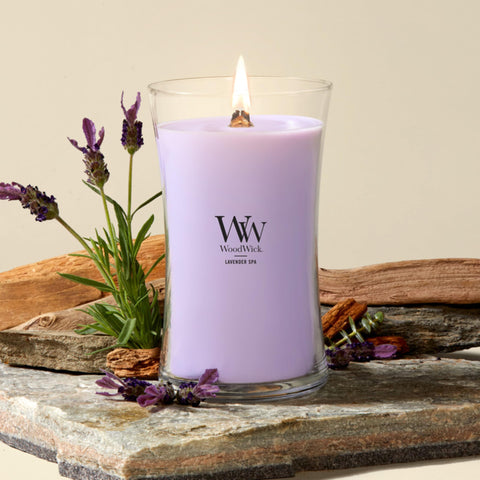 WoodWick(ウッドウィック) side profile hourglass jar highlighting elegant home decor benefit