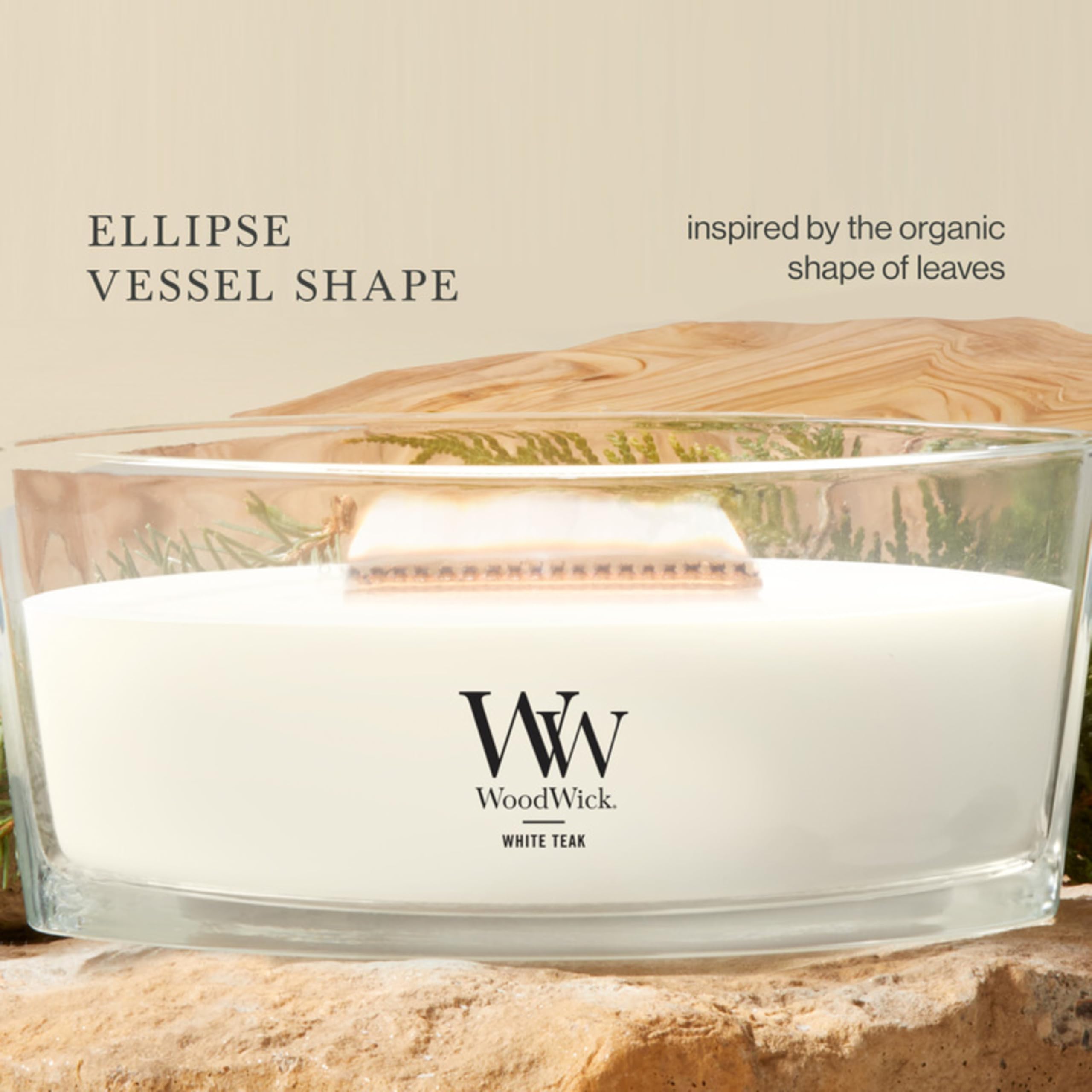 WoodWick(ウッドウィック) side label detail showing fragrance notes and wax blend benefit