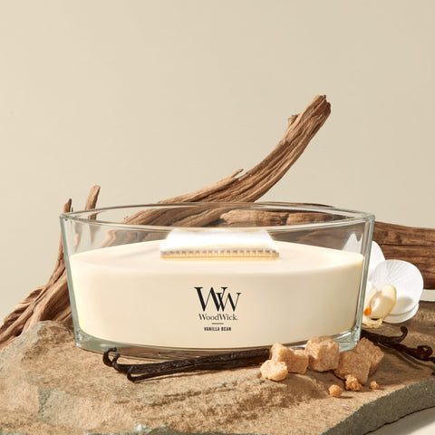 WoodWick(ウッドウィック) wooden Hearthwick wick close-up producing gentle crackle sound
