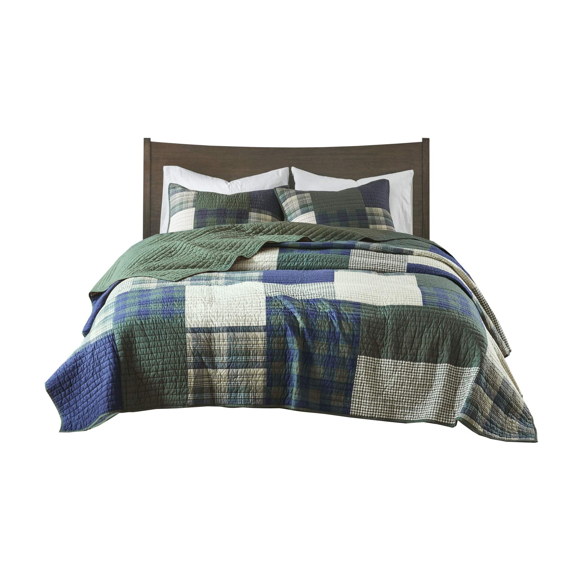 Woolrich Mill Creek corner drape showing edge finish, ensures neat bed presentation