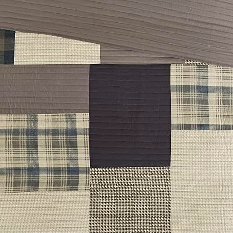 Woolrich corner stitching detail showing durable quilting construction