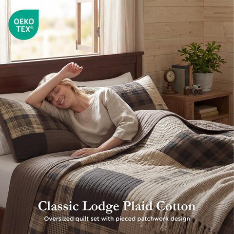 Woolrich reverse solid brown view offering a clean, versatile look