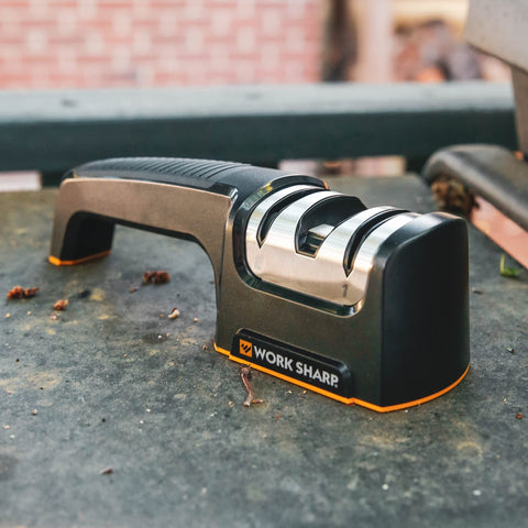 WORK SHARP rubber handle image emphasizing comfortable grip for safer pulls