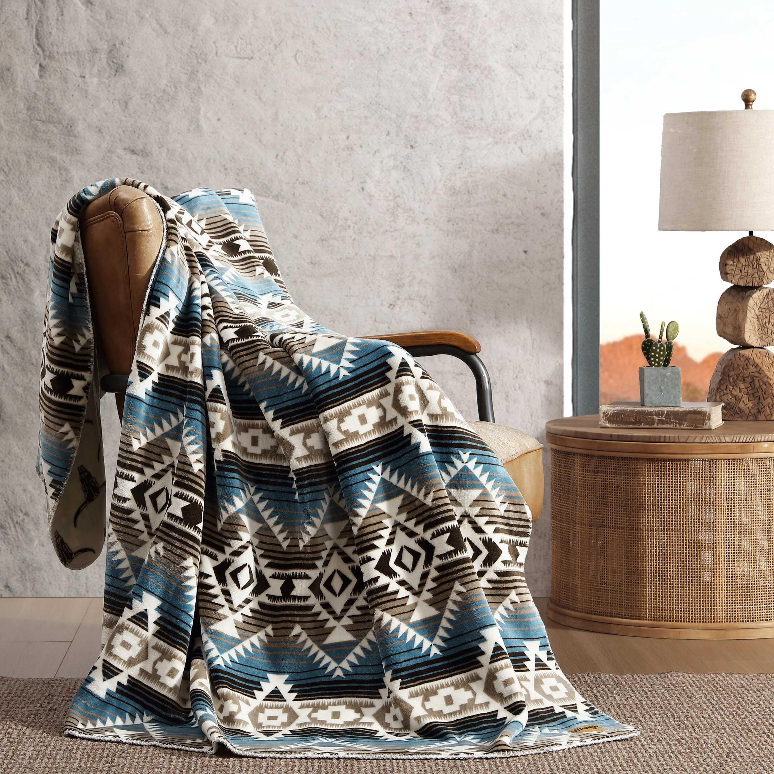 Wrangler reverse side close-up steer skull pattern for bold Western flair