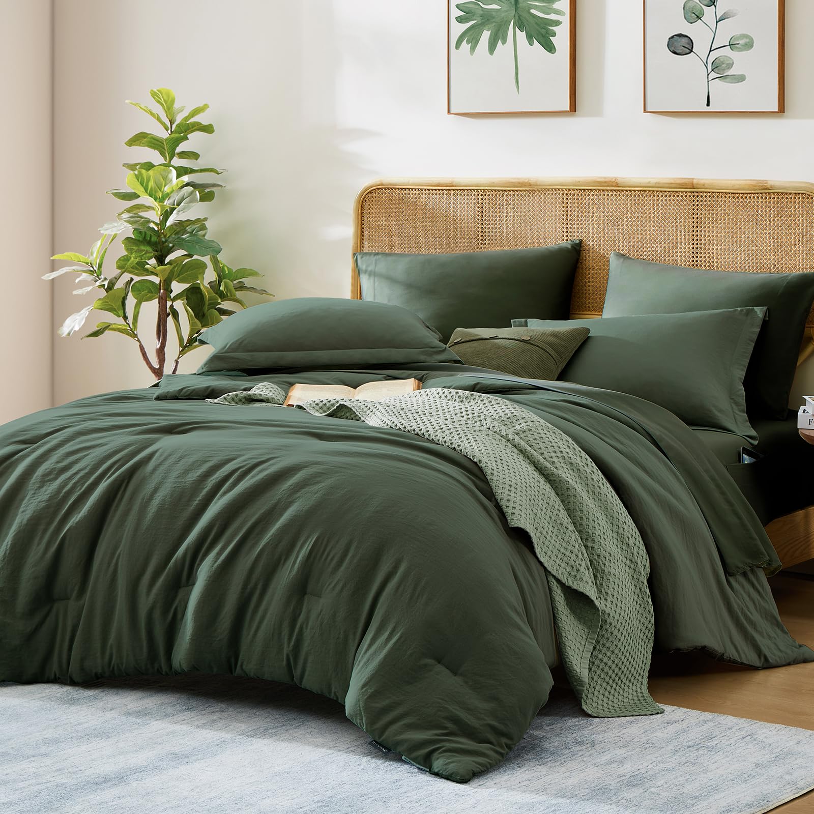 WRENSONGE microfiber close-up highlighting soft texture and lasting comfort