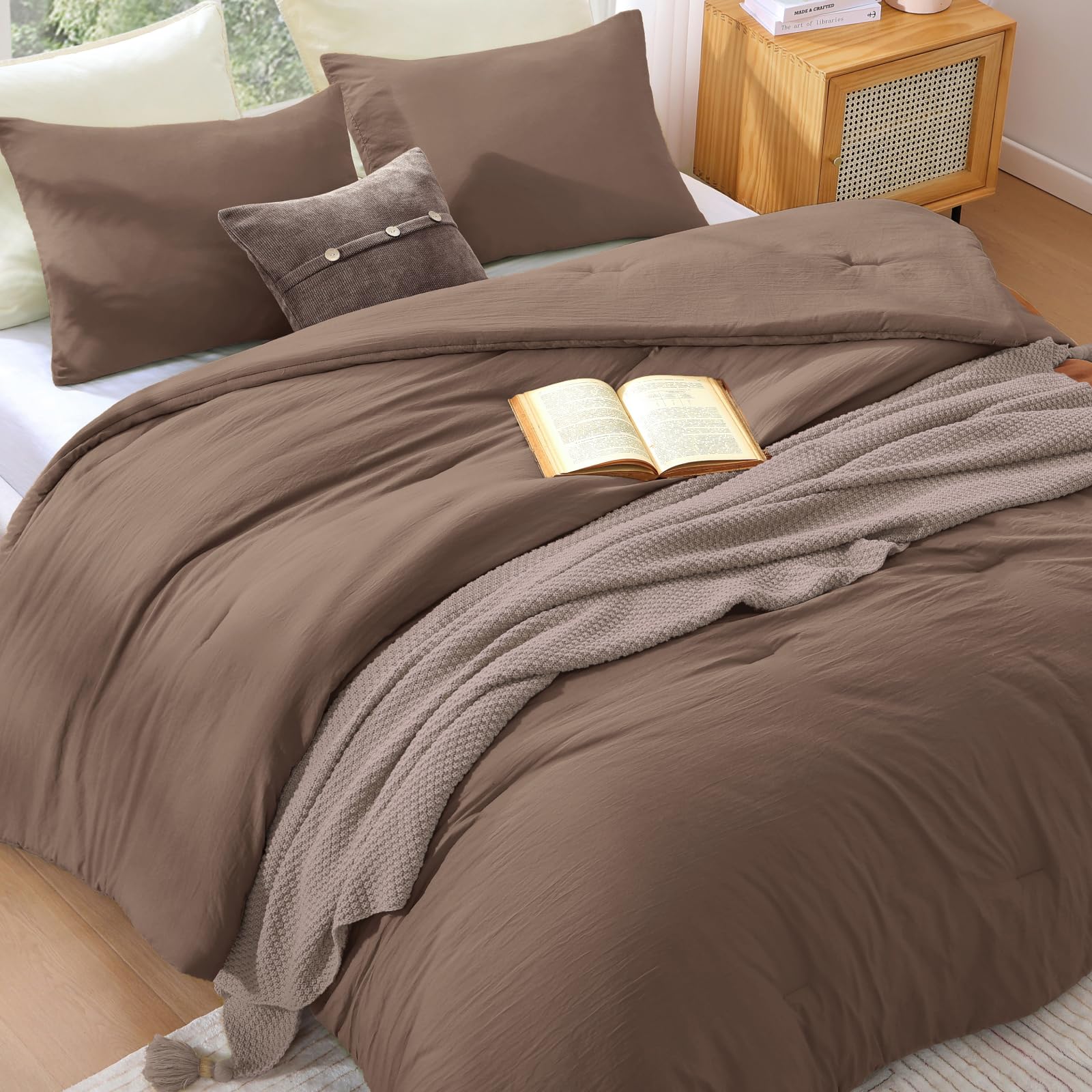 WRENSONGE fill loft cross-section demonstrating cushioning without heavy weight