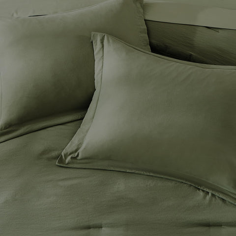 WRENSONGE flat sheet drape highlighting smooth polyester texture and comfortable touch