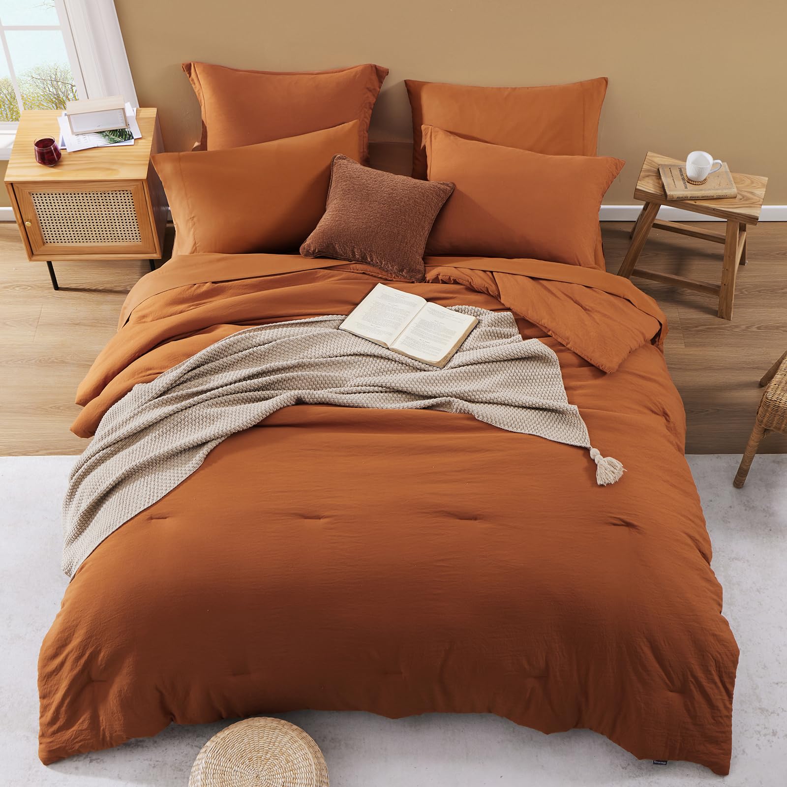 WRENSONGE folded sheet set ready to use offering neat storage and convenience
