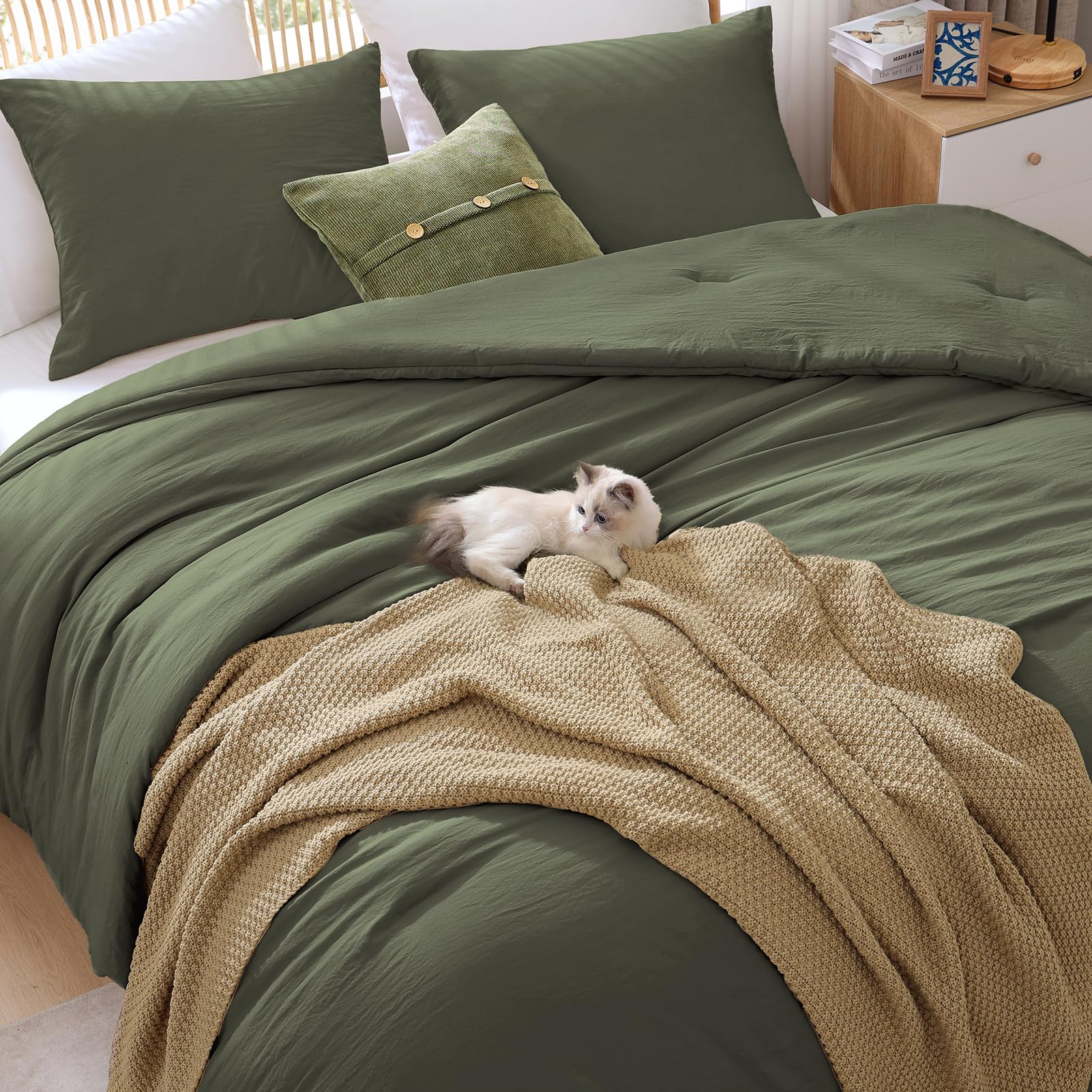 WRENSONGE detail of pillow sham stitching showing durable finish and neat seams