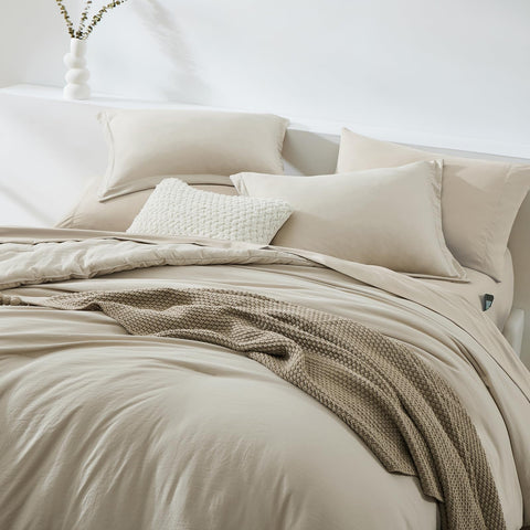 WRENSONGE flat lay of sheets and pillowcases showing coordinated set and full coverage