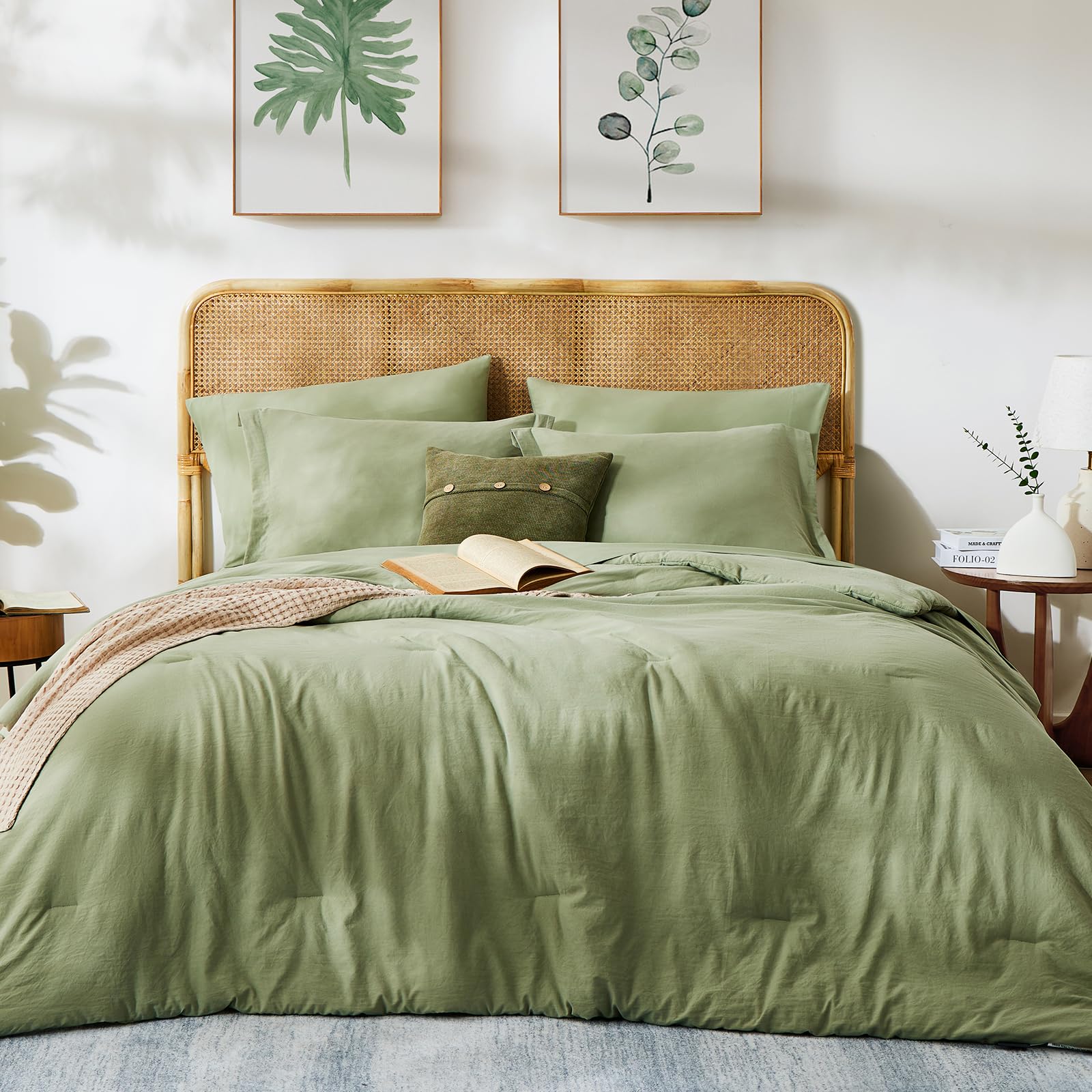 WRENSONGE fitted sheet pocket detail showing deep pocket and secure mattress fit benefit