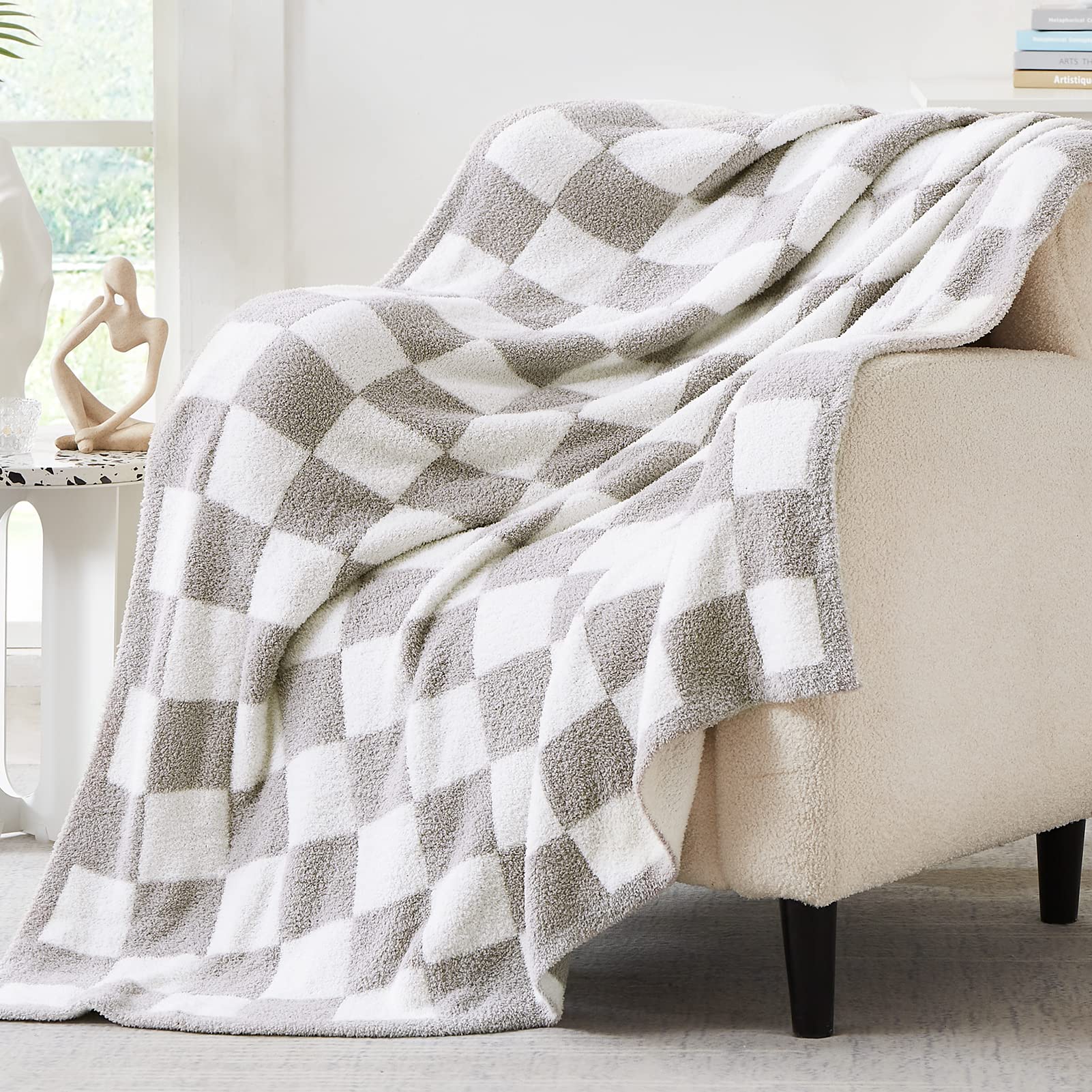 WRENSONGE stitched edge detail showing durable seams and long-lasting finish