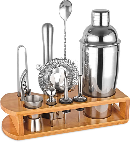 Wukuna front view cocktail shaker and tools displayed, shows complete set benefit