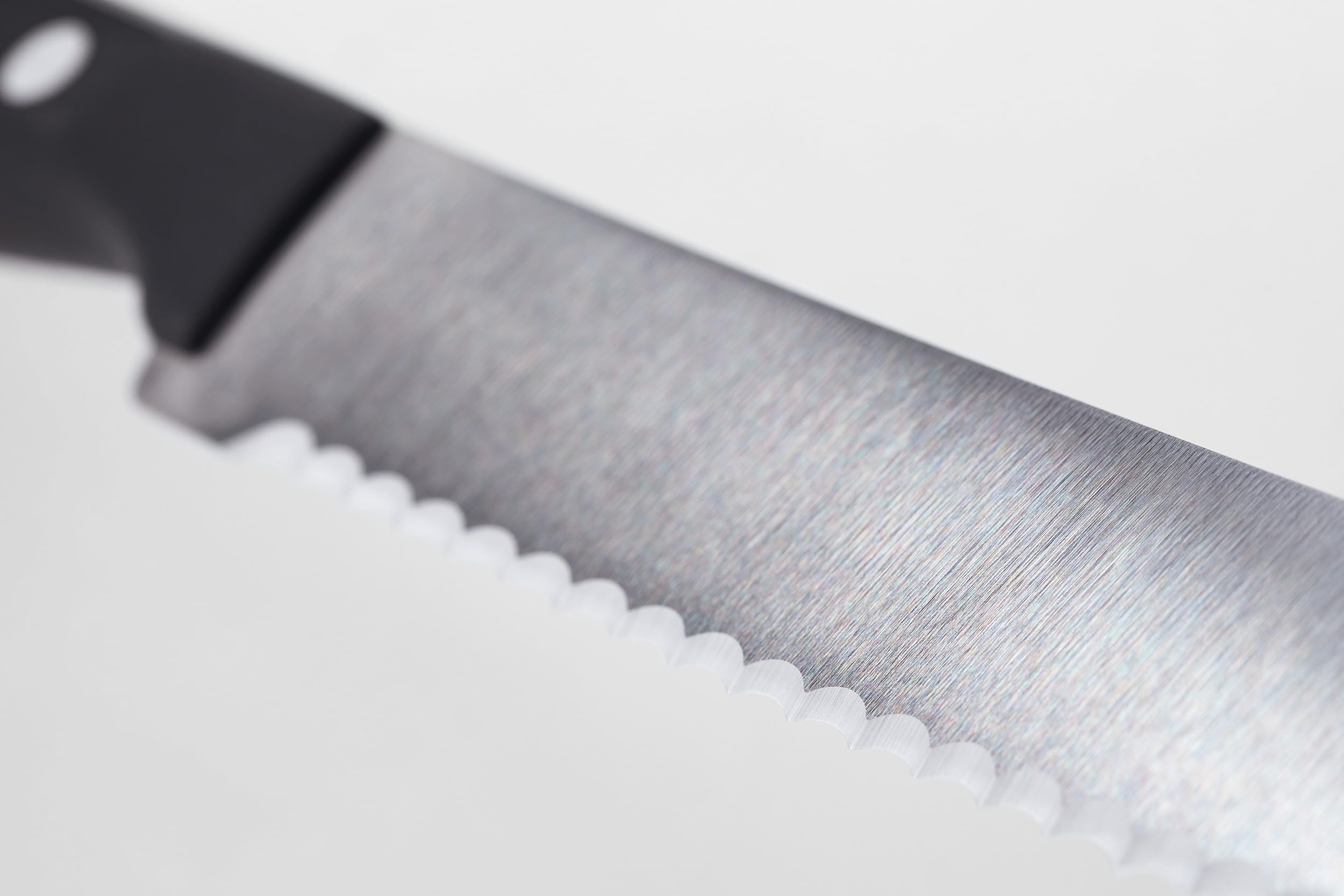 Wüsthof fork tip detail for picking up slices and tidy serving