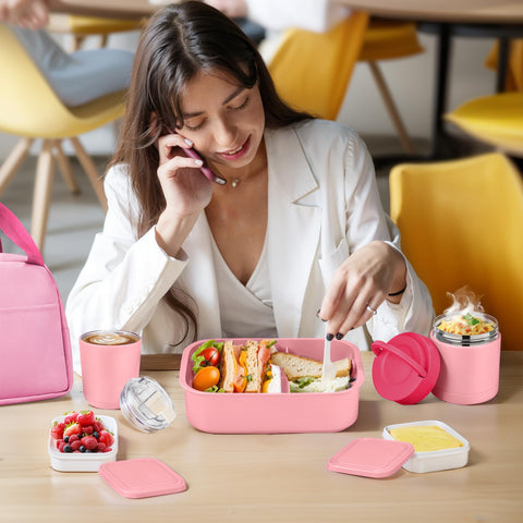 WyfKyd padded lunch bag holding set for convenient everyday transport