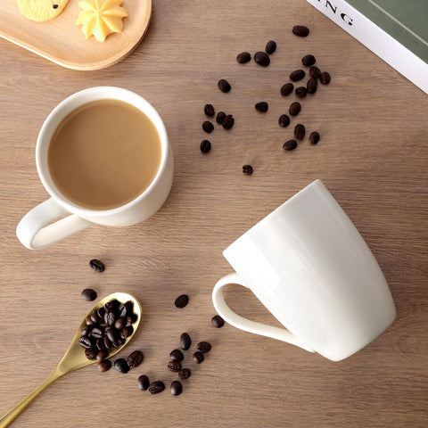 xihihiaa pouring coffee into mug highlighting heat-safe functionality