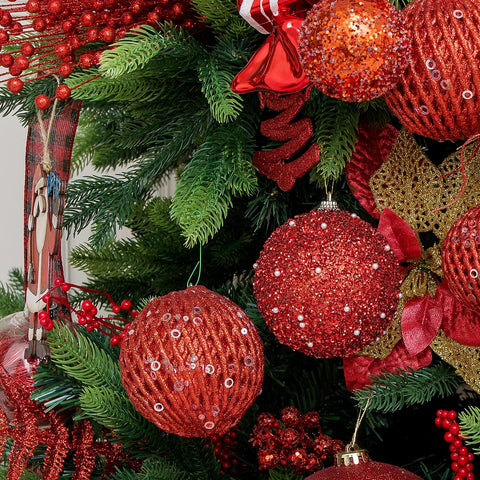 XmasExp cap and string detail showing secure hanging hardware and convenience