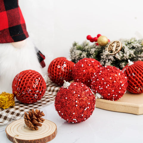 XmasExp group table arrangement showing cohesive color and event-ready look