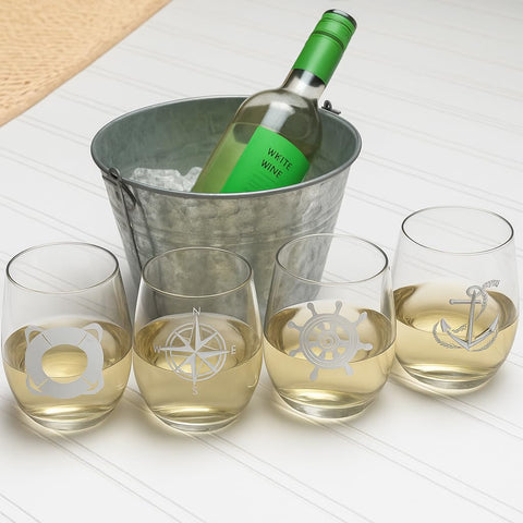 XYZ Boat Supplies glasses poolside with drinks, stylish and shatterproof benefit