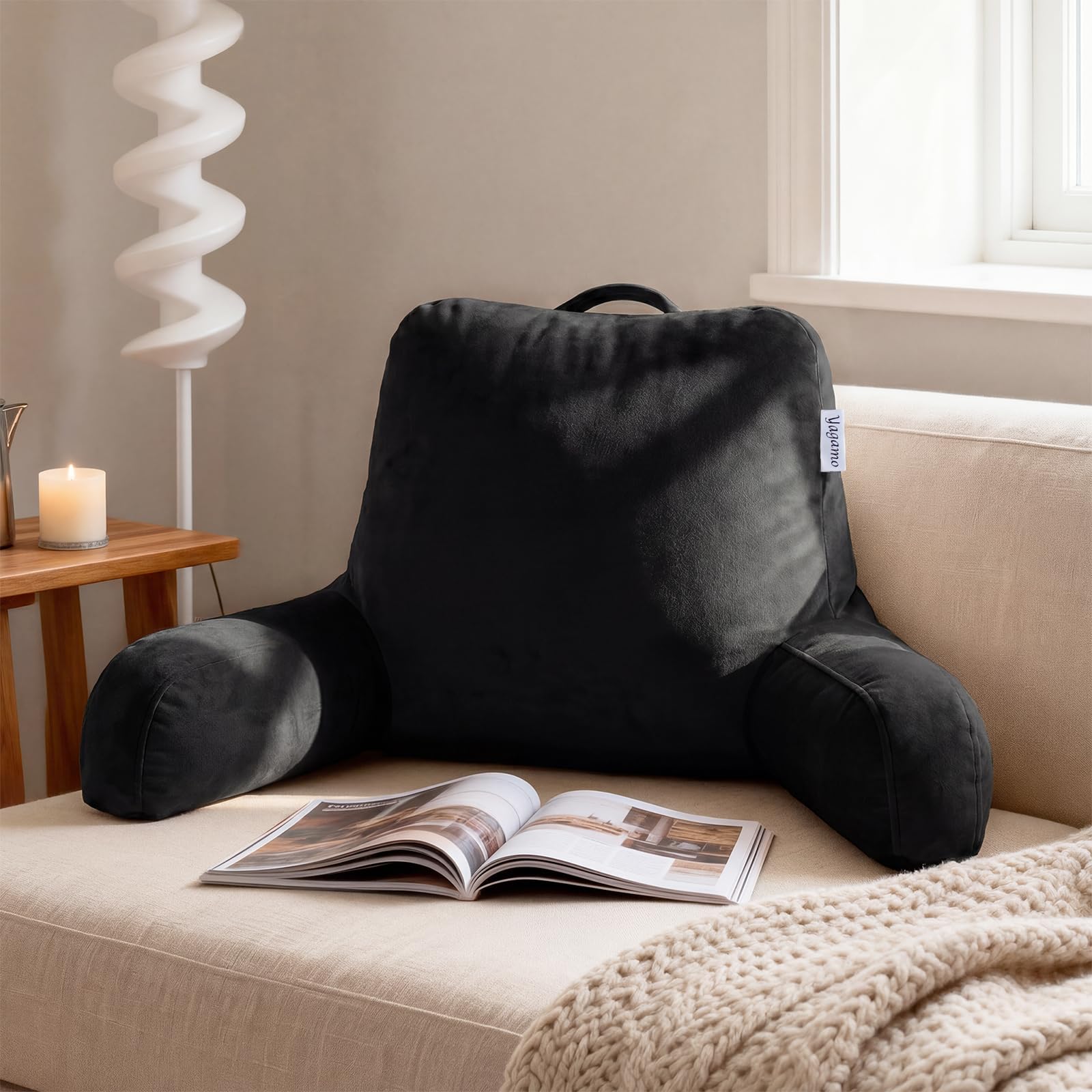 Yagamo close-up velvet texture highlighting soft feel and comfort