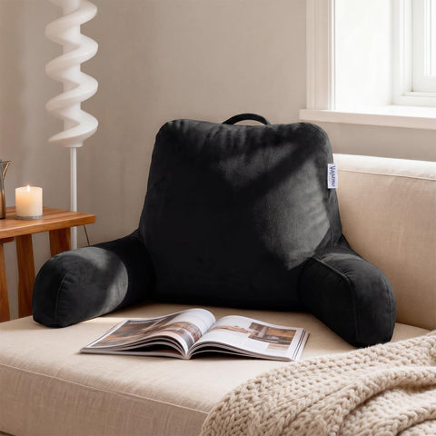 Yagamo close-up velvet texture highlighting soft feel and comfort
