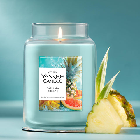 Yankee Candle Bahama Breeze wick and wax texture indicating cleaner burn benefits