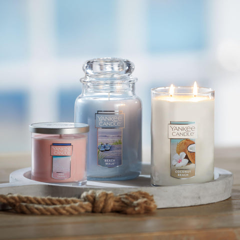 Yankee Candle gift-wrapped jar ideal for presentable home gifting