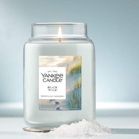 Yankee Candle Beach Walk wax and natural-fiber wick close-up for cleaner burn benefit