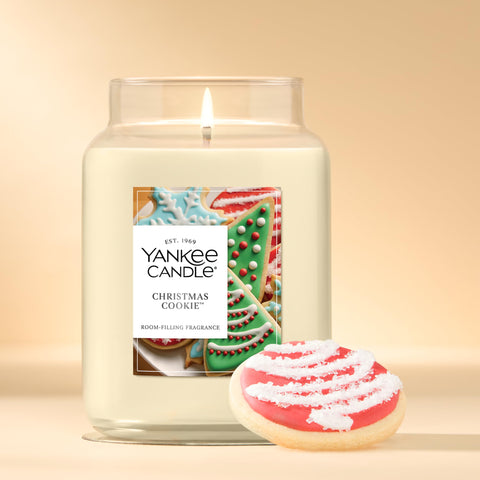 Yankee Candle label detail highlighting Christmas Cookie scent and ingredient transparency