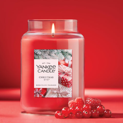 Yankee Candle displaying long 150 hour burn time advantage