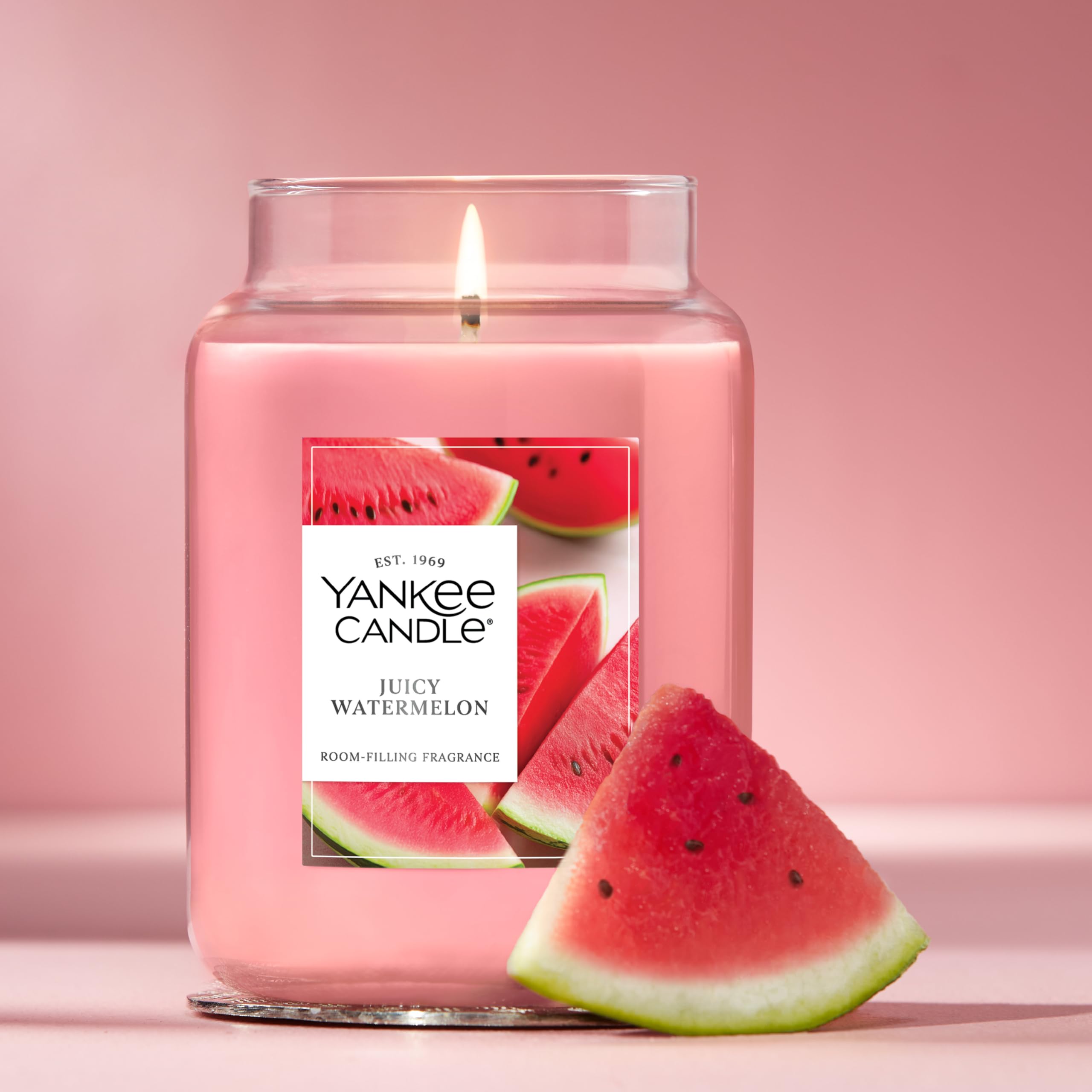 Yankee Candle natural-fiber wick and plant wax texture for cleaner burn