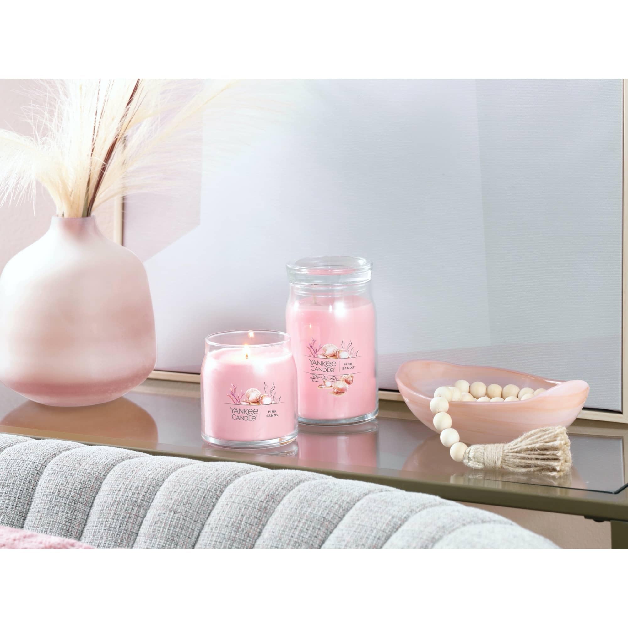 Yankee Candle Pink Sands hand-illustrated label detail highlights premium presentation